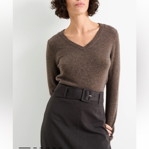 Alex Marie Women’s V Neck Cashmere Sweater in Mocha Brown luxury - Picture 1 of 9